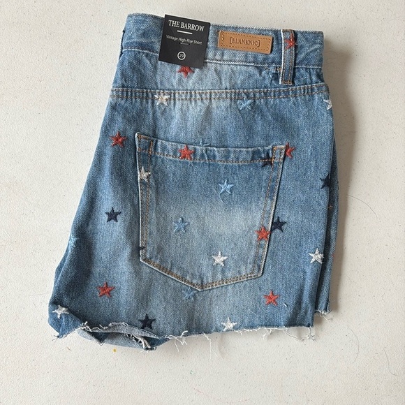 BLANK NYC The Barrow Star Embroidered Denim Jean Shorts Size 29 NEW! - Picture 1 of 5